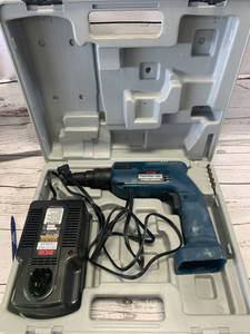lot 2 image: Ryobi 12 Volt Cordless Drywall Screwdriver & Charger