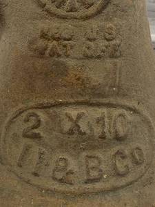 lot 5 image: Antique Vulcan 2 x 10  Cast Iron Railroad Bottle Jack $289 Value