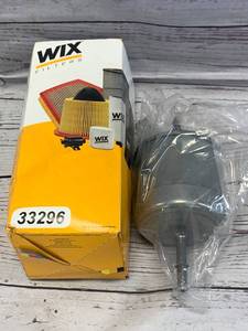 lot 8 image: Wix Fuel Filter 33296