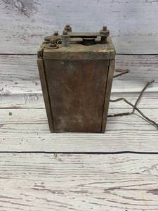 lot 38 image: Model T Ignition Coil  Battery