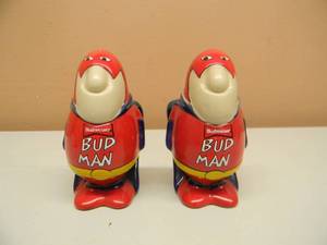 lot 1 image: VINTAGE - NOS - BUDMAN BUDWEISER SALT & PEPPER SHAKER SET - AWESOME LIKE NEW NEVER USED - APPROX 4 - SEE PICTURES