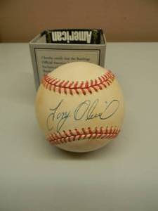 lot 29 image: MINNESOTA TWINS TONY OLIVA SIGNED BASEBALL - SEE PICTURES