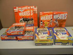 lot 35 image: VINTAGE MINNESOTA TWINS 1987 & 1991 WORLD SERIES CHAMPIONS WHEATIESFROSTED FLAKES BOXES - SEE PICTURES