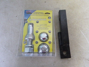 lot 18 image: Valley Interchangeable Trailer Ball System and Receiver Hitch