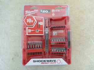 lot 77 image: Milwaukee 25 Piece Impact Driver Bit Set