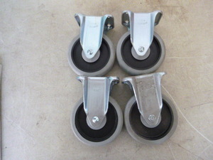 lot 87 image: Set of Casters