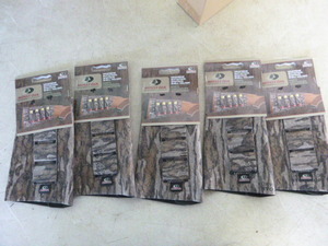lot 100 image: 5 Mossy Oak Neoprene Buttstock Shotgun Shell Holders