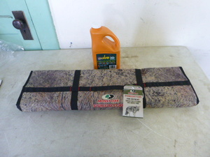 lot 101 image: Shooting Mat and Field Spray