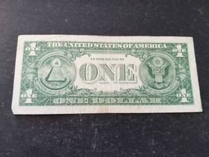 lot 07-A image: 1957-B US $1 BLUE SEAL SILVER CERTIFICATE