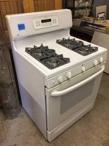 lot 13 image: GE Profile Spectra 30 Free-Standing Gas Range with Warming Drawer