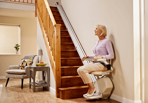 lot 2 image: Acorn Stairlift Superglide 130