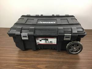 lot 58 image: Husky 35in. Rolling Tool Box