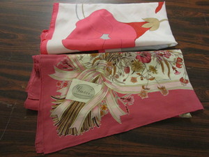 GUCCI SILK SCARF, DESIGNED BY V. ACCORNERO