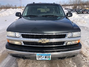 2005 Chevy Suburban AWD -No Reserve-