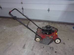 lot 10 image: Murray Lawn Mower