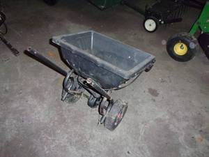 lot 20 image: Pull Behind Fertilizer Spreader