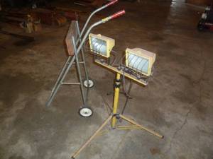 lot 56 image: Halogen Work Light & Boat Motor Stand