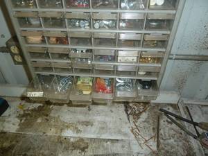 lot 88 image: 60 Drawer Organizer