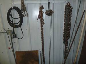lot 100 image: Assorted Chains, Binders, Wire Stretcher