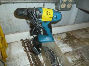 lot 86 image: Altocraft Cordless Drill & Wood Drill Bits