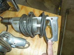 lot 114 image: Milwaukee Drills x 4