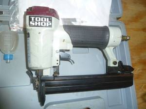 lot 123 image: Tool Shop Pneumatic Staple Gun