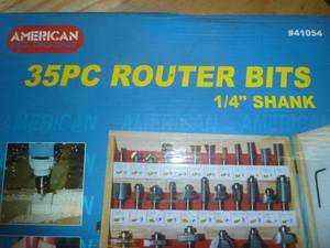 lot 126 image: American Router Bit Set