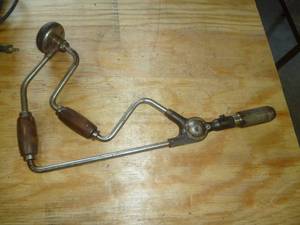lot 131 image: Antique Hand Drill
