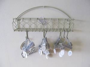 gift accents ,rack
