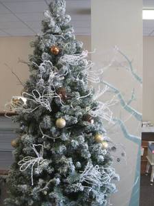 Flocked tree