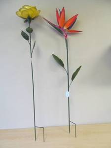 Cape Craftsman Metal flowers