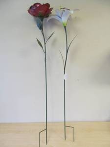 Cape Craftsman Metal flowers