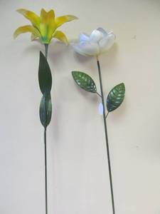 Cape Craftsman Metal flowers