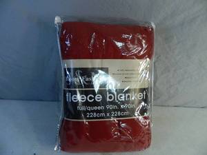 lot 167 image: New FullQueen Fleece Blanket