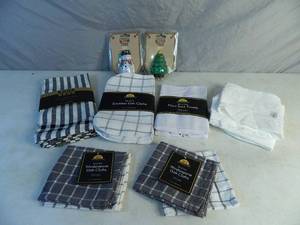 lot 190 image: New Kitchen Towels and Timers