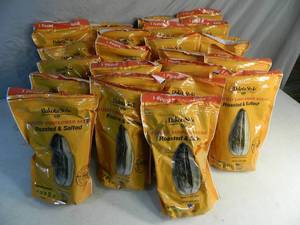 lot 62 image: 24 Lbs of Dakota Style Sunflower Seeds