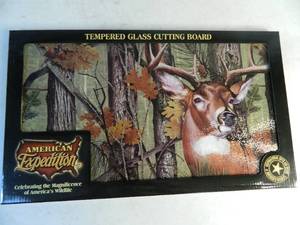 lot 105 image: New Tempered Glass Cutting Board