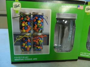 lot 140 image: 24 New Ball Mini Jars with Lids