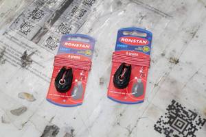 lot 236 image: Lot of (2) Ronstan Series 20 BB Orbit Block Single Becket 1.7mm Dyneema Lashing RF25109