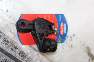 lot 237 image: Ronstan Series 55 BB Orbit Block Fiddle Becket Cleat Swivel Head RF55530