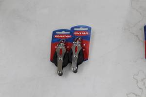 lot 261 image: Lot of (2) Ronstan 30mm Single Block Ball Bearing Becket Swivel Shackle Head RF30110