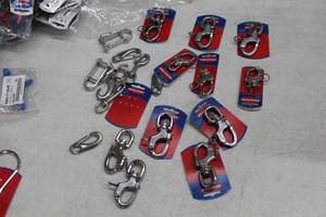 lot 213 image: Ronstan Snap Shackle Small Bale 92mm RF6210, 69mm RF6110