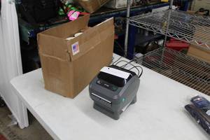 lot 305 image: Zebra Thermo Label Printer ZP450, Thermo Label Printer Rolls