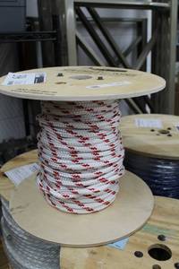 lot 39 image: New England Ropes 716in. Sta-Set Red Fleck Rope 600 Foot Reel