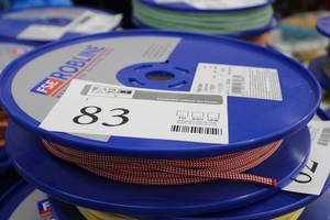 lot 83 image: FSE Robline 316in. DyneemaPolyester Dinghy Control WhiteRed Rope 328 Foot Reel