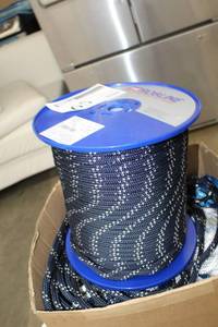 lot 65 image: FSE Robline 1332in. DyneemaPolyester Globe 5000 mk3 Navy BlueSilver Rope 656 Foot Reel