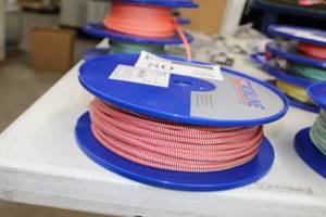 lot 80 image: FSE Robline 14in. DyneemaPolyester Dinghy Control WhiteRed Rope 328 Foot Reel
