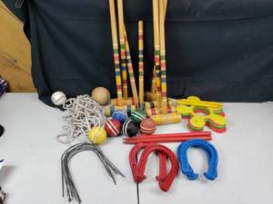 Outdoor Games Plastic Horse Shoes, Flower Toss, Croquet