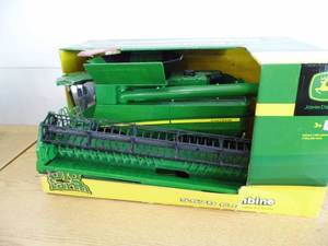 John Deere Combine