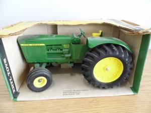 Ertl John Deere 5020 Tractor
